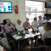 Integrantes de la plataforma Salvem El Mercat durante la rueda de prensa