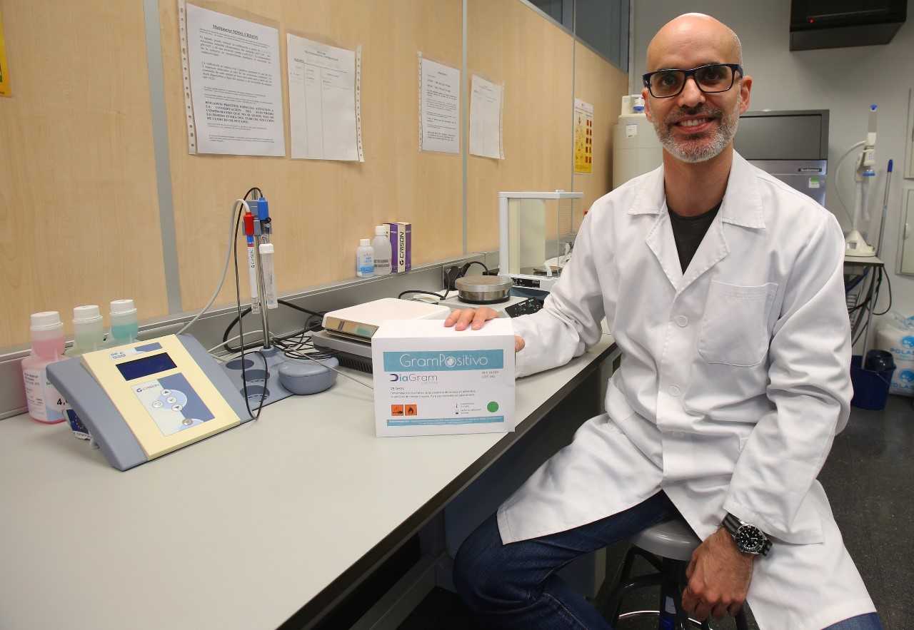 Una empresa de la UMH de Elche crea un kit para detectar la presencia de lactosa en aguas, superficies y alimentos Una empresa de la UMH de Elche crea un kit para detectar la presencia de lactosa en aguas, superficies y alimentos