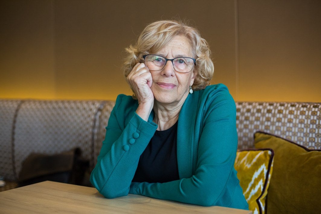 <p>Carmena distribuirá en julio la tarjeta de vecindad a inmigrantes irregulares</p> <p>Carmena distribuirá en julio la tarjeta de vecindad a inmigrantes irregulares</p>