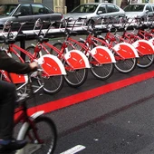 Sistema de bicicletas compartidas, Bicing, en Barcelona Sistema de bicicletas compartidas, Bicing, en Barcelona