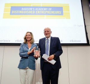 Kerry Healey, presidenta de Babson College, y Juan Roig Kerry Healey, presidenta de Babson College, y Juan Roig