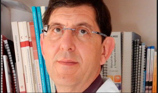 Manuel Villegas: "Estamos angustiados porque entendemos el dolor de los padres pero no existe ninguna evidencia científica que avale el tratamiento de la clínica de Navarra" Manuel Villegas: "Estamos angustiados porque entendemos el dolor de los padres pero no existe ninguna evidencia científica que avale el tratamiento de la clínica de Navarra"