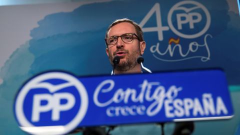 El vicesecretario del Partido Popular del Pa&iacute;s Vasco, Javier Maroto, durante la rueda de prensa que ha ofrecido esta ma&ntilde;ana en la sede popular de la calle G&eacute;nova en Madrid. 