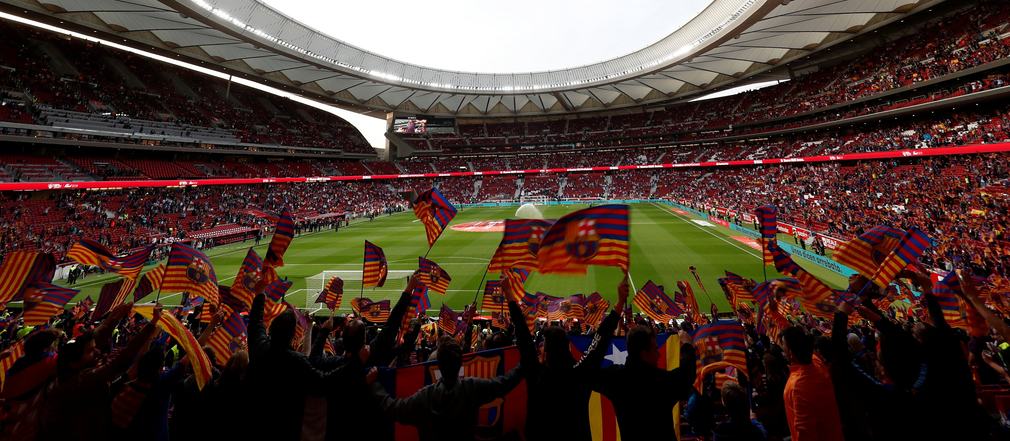 Pitos y cánticos a favor del himno de España en la grada del Wanda Metropolitano en la final de Copa del Rey Pitos y cánticos a favor del himno de España en la grada del Wanda Metropolitano en la final de Copa del Rey