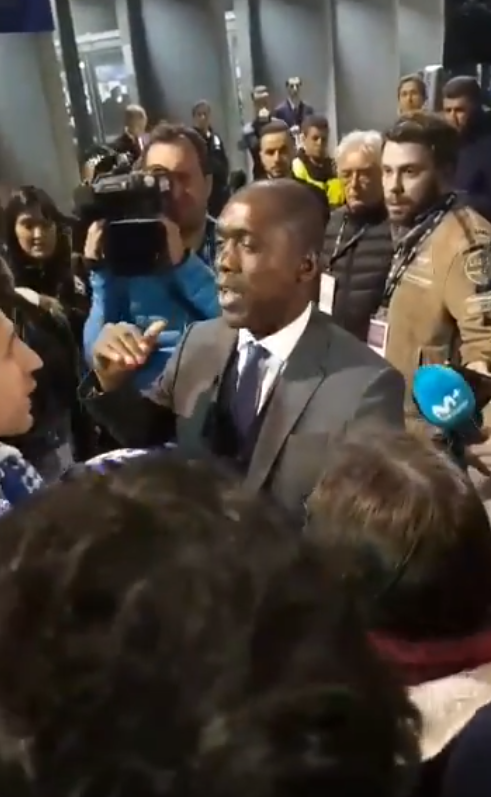Seedorf da explicaciones a los aficionados del Deportivo: "Nosotros no te queremos" Seedorf da explicaciones a los aficionados del Deportivo: "Nosotros no te queremos"