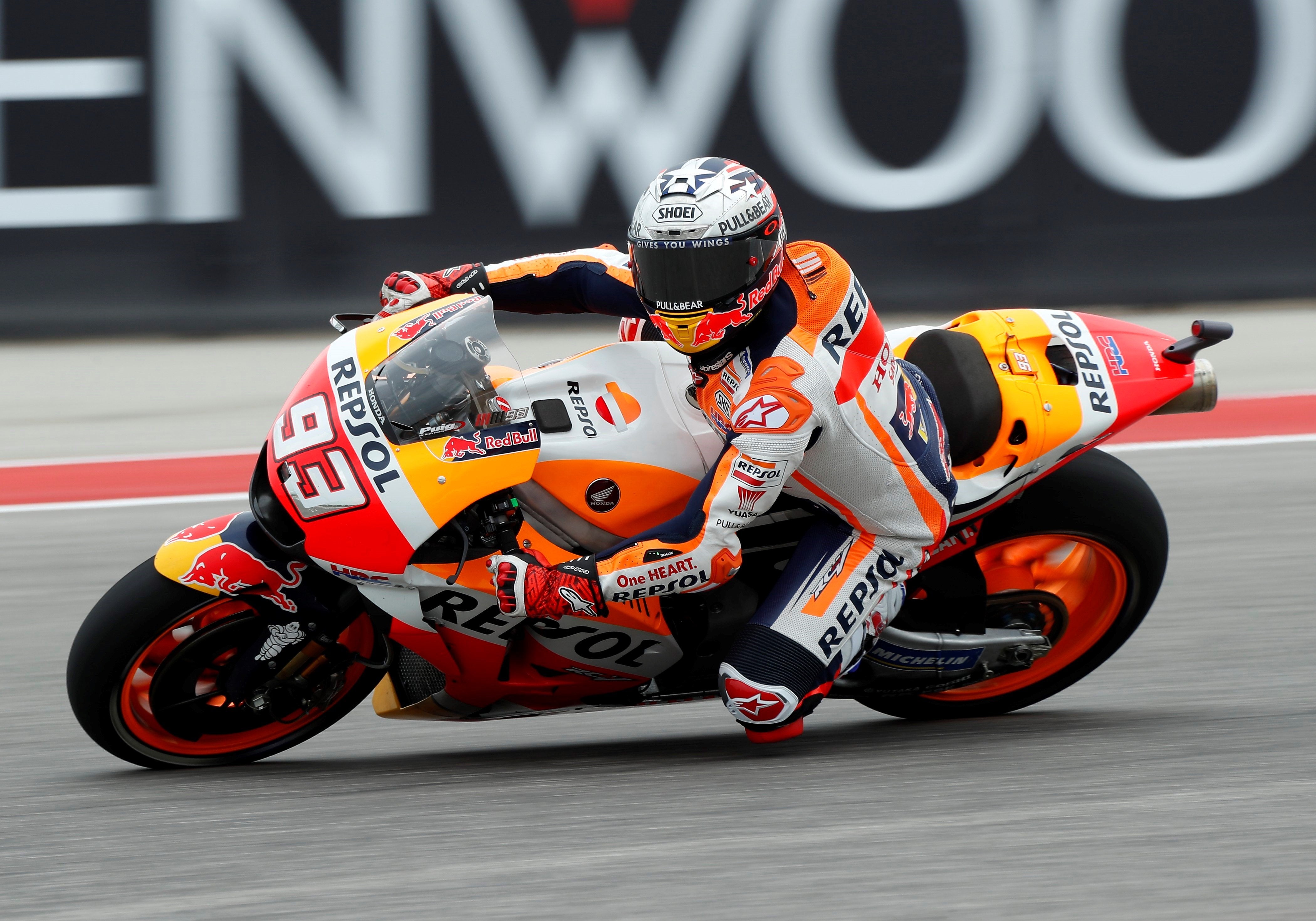 Marc Márquez: "He hecho ese gesto al llegar a meta porque todo el mundo me ha pedido 'calma' esta semana" Marc Márquez: "He hecho ese gesto al llegar a meta porque todo el mundo me ha pedido 'calma' esta semana"