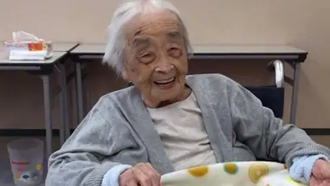 Nabi Tajima, la mujer más anciana del mundo Nabi Tajima, la mujer más anciana del mundo