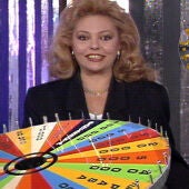 La primera emisión de 'La ruleta de la fortuna' presentado por Mayra Gómez Kemp en 1990