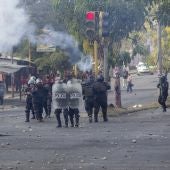 Varios agente antidisturbios en Nicaragua
