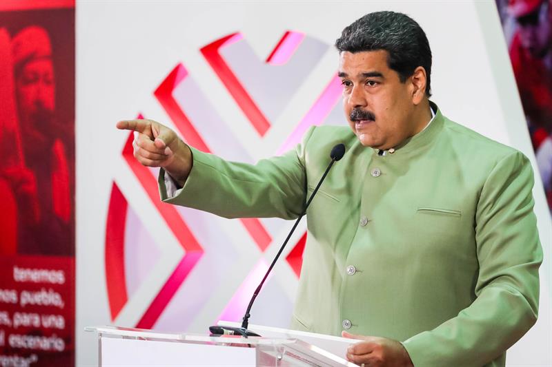 Maduro ordena crear un puente aéreo para el retorno de los venezolanos emigrantes Maduro ordena crear un puente aéreo para el retorno de los venezolanos emigrantes