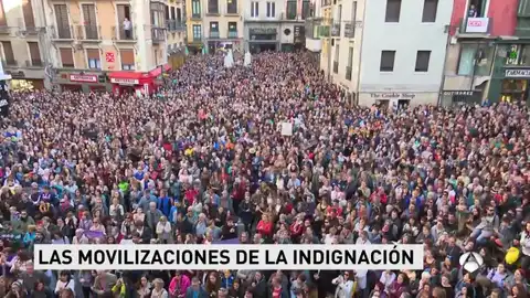 Antena 3 Noticias 1 (27-04-2018) España vuelve a salir a la calle para protestar contra la sentencia de 'La Manada' Antena 3 Noticias 1 (27-04-2018) España vuelve a salir a la calle para protestar contra la sentencia de 'La Manada'