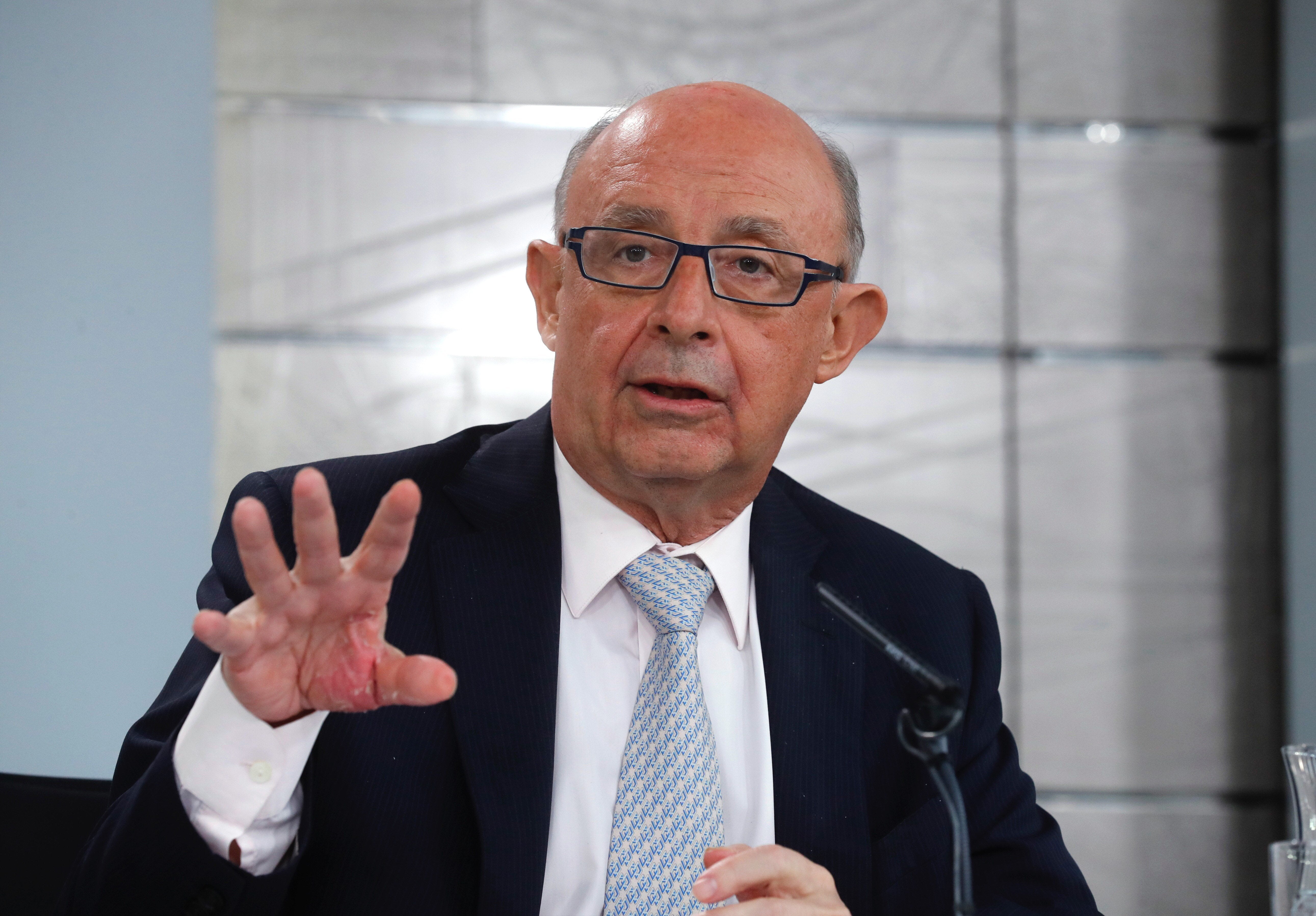 El juez Llarena dice que los datos que le entregó Montoro coinciden con los indicios de malversación El juez Llarena dice que los datos que le entregó Montoro coinciden con los indicios de malversación