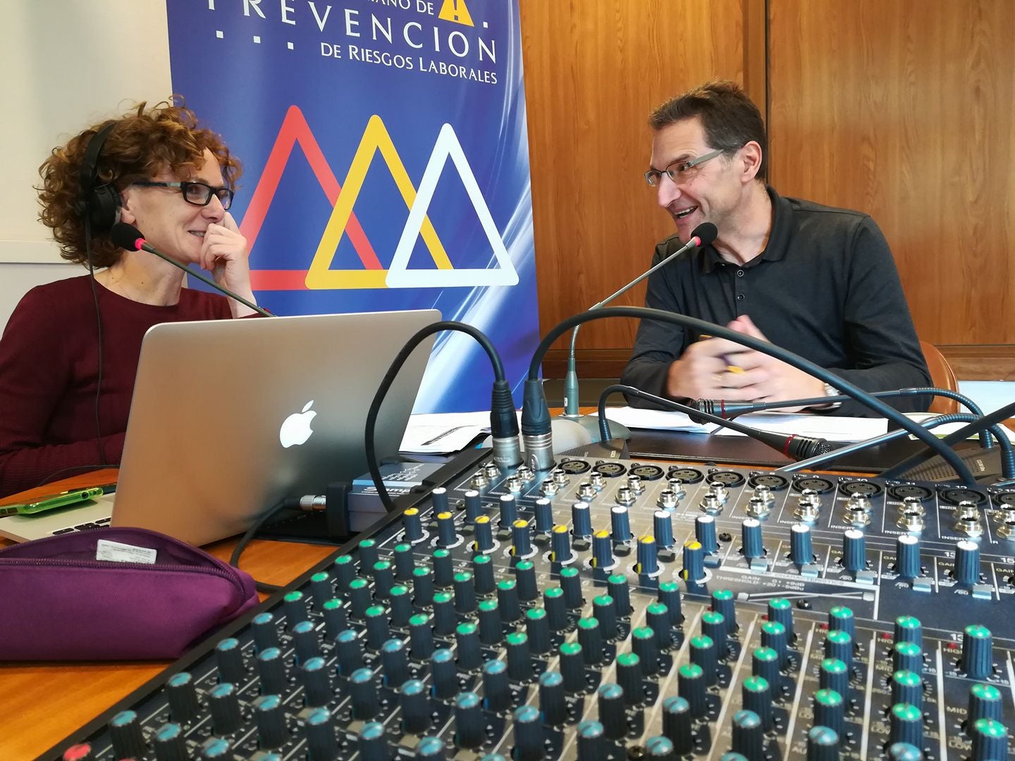 Asturias en la Onda 27/04/2018 con Azucena Vence Asturias en la Onda 27/04/2018 con Azucena Vence