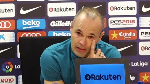 Iniesta, durante la rueda de prensa de su despedida