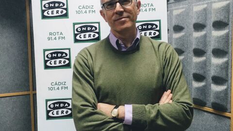 Emilio Lara nos habla de su &uacute;ltimo libro "El relojero de la Puerta del Sol"