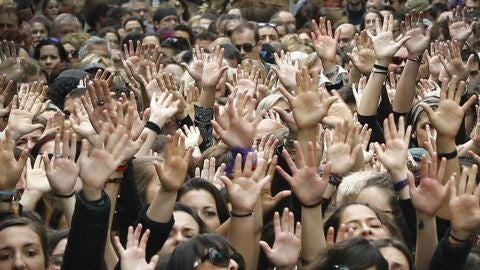 (28-04-18) Miles de personas vuelven a manifestarse en Pamplona contra la sentencia de 'La Manada'