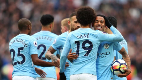 El Manchester City celebrando un gol