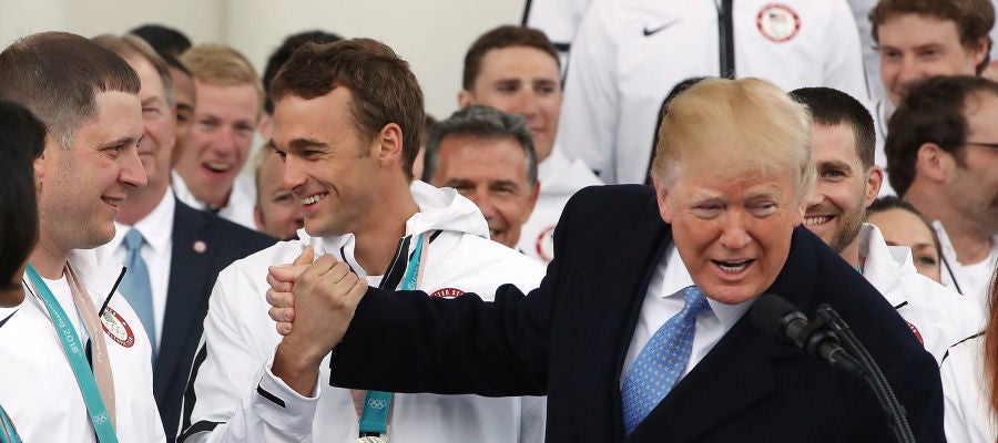 Donald Trump, con la delegación paralímpica de Estados Unidos Donald Trump, con la delegación paralímpica de Estados Unidos