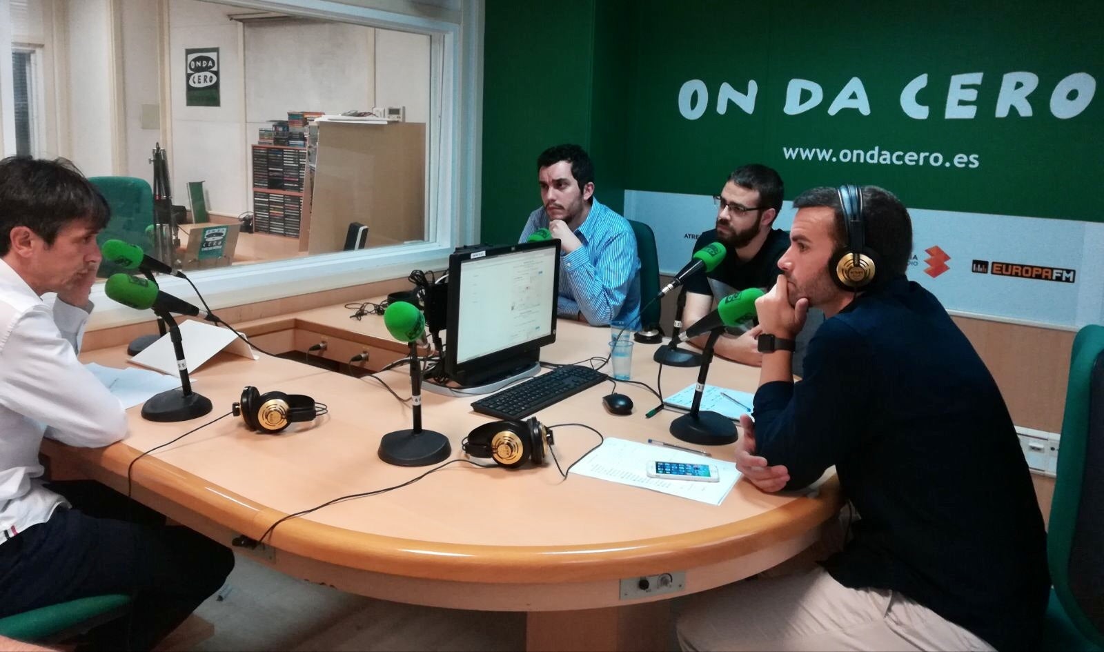 "El objetivo del Elche no es ser segundo, el objetivo es ascender" "El objetivo del Elche no es ser segundo, el objetivo es ascender"