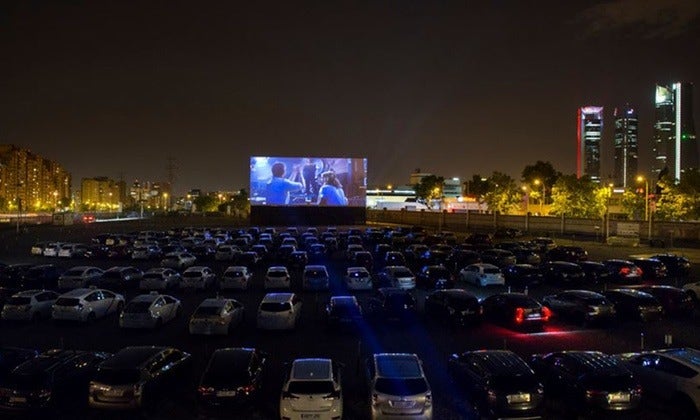 Los autocines vuelven a ser el plan del verano en Valencia Los autocines vuelven a ser el plan del verano en Valencia