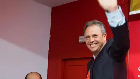 El entrenador del Sevilla, Joaquín Caparrós. El entrenador del Sevilla, Joaquín Caparrós.