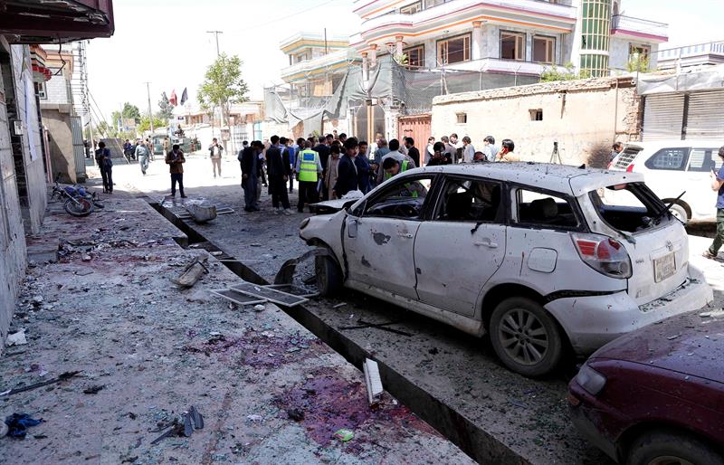Al menos 21 muertos y 27 heridos en dos explosiones en el centro de Kabul Al menos 21 muertos y 27 heridos en dos explosiones en el centro de Kabul
