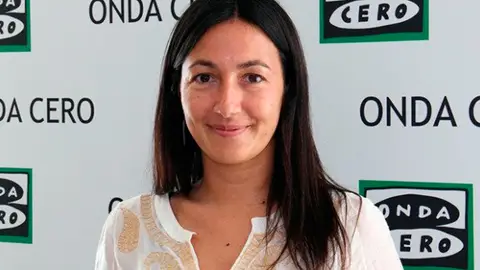 Sonia Fernández Vidal en los estudios de Onda Cero Barcelona Sonia Fernández Vidal en los estudios de Onda Cero Barcelona