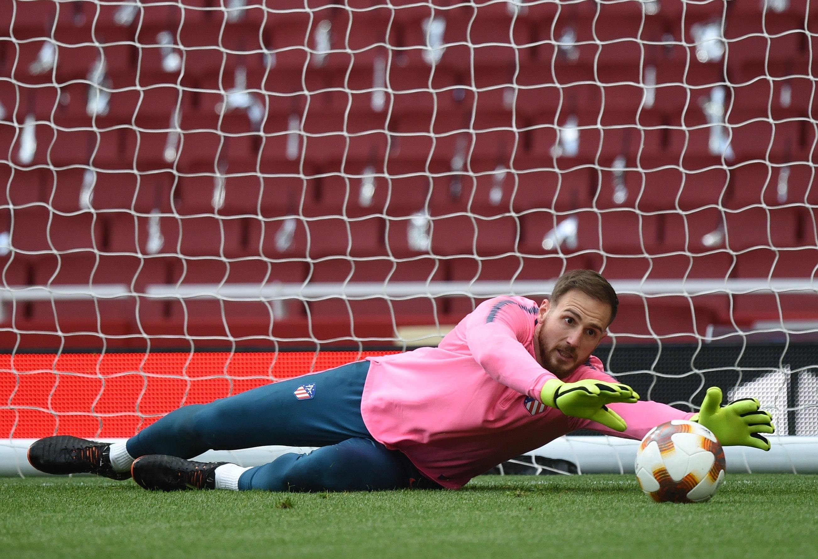Simeone recupera a Oblak que apunta al once ante el Arsenal Simeone recupera a Oblak que apunta al once ante el Arsenal