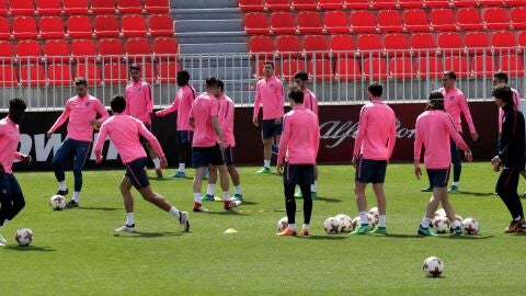 Entrenamiento del Atl&eacute;tico de Madrid en el Cerro del Espino, en Majadahonda