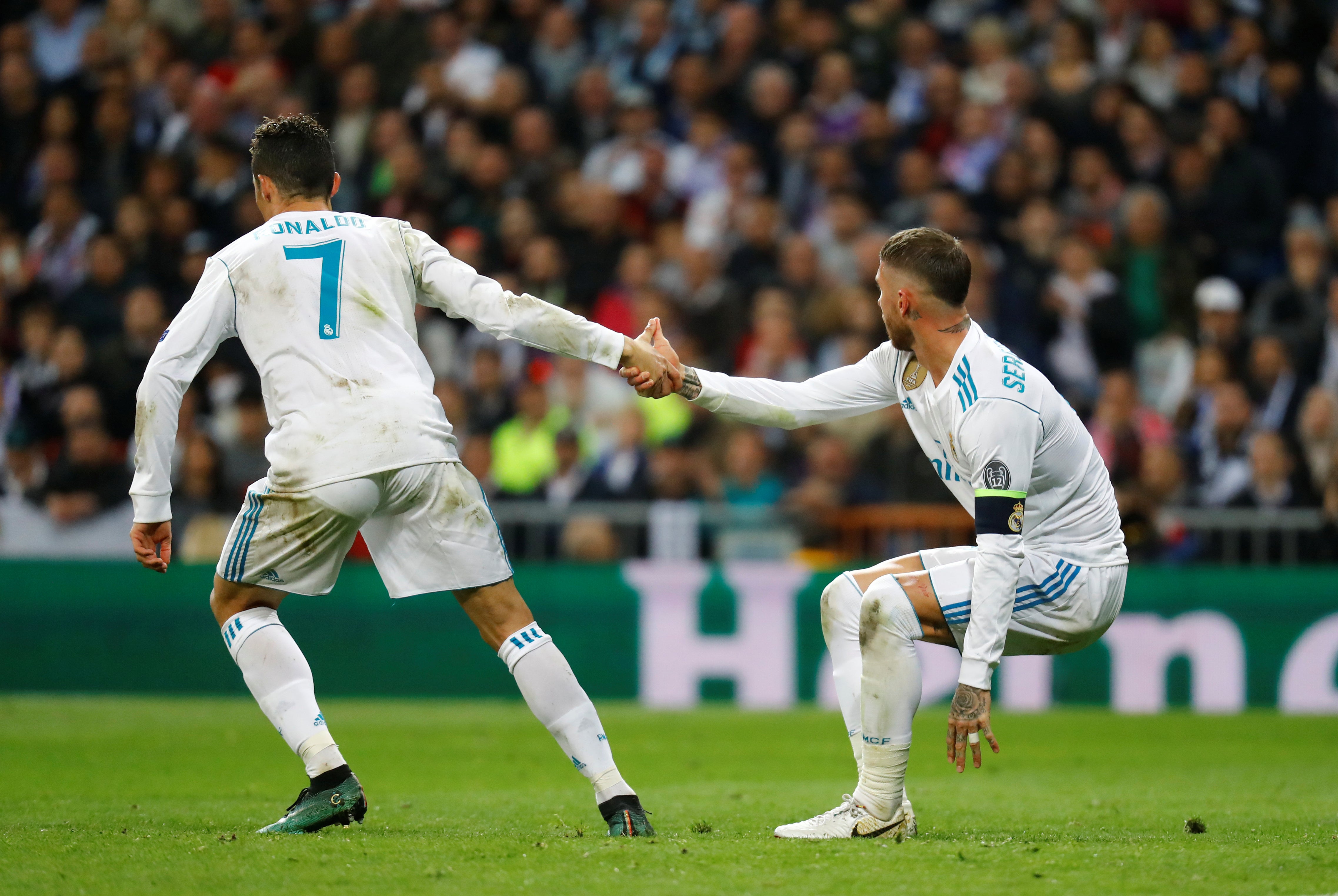 LaLiga denuncia cánticos contra Sergio Ramos y Cristiano Ronaldo en el Clásico LaLiga denuncia cánticos contra Sergio Ramos y Cristiano Ronaldo en el Clásico