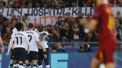 El Liverpool celebra un gol ante la Roma