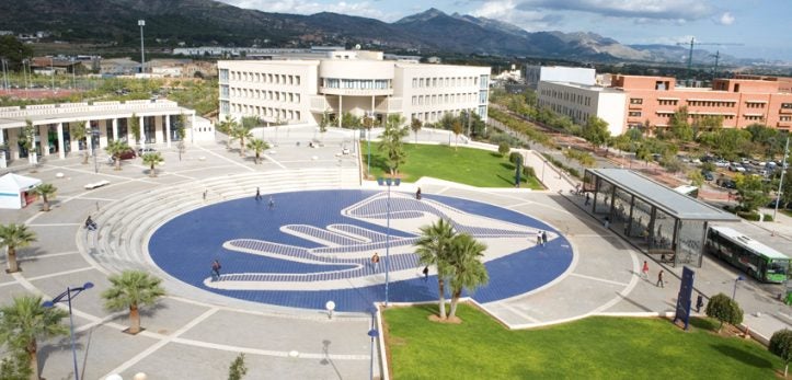 El Profesorado Asociado de la UJI iniciará una huelga con el fin de exigir una mejora en las condiciones laborales El Profesorado Asociado de la UJI iniciará una huelga con el fin de exigir una mejora en las condiciones laborales