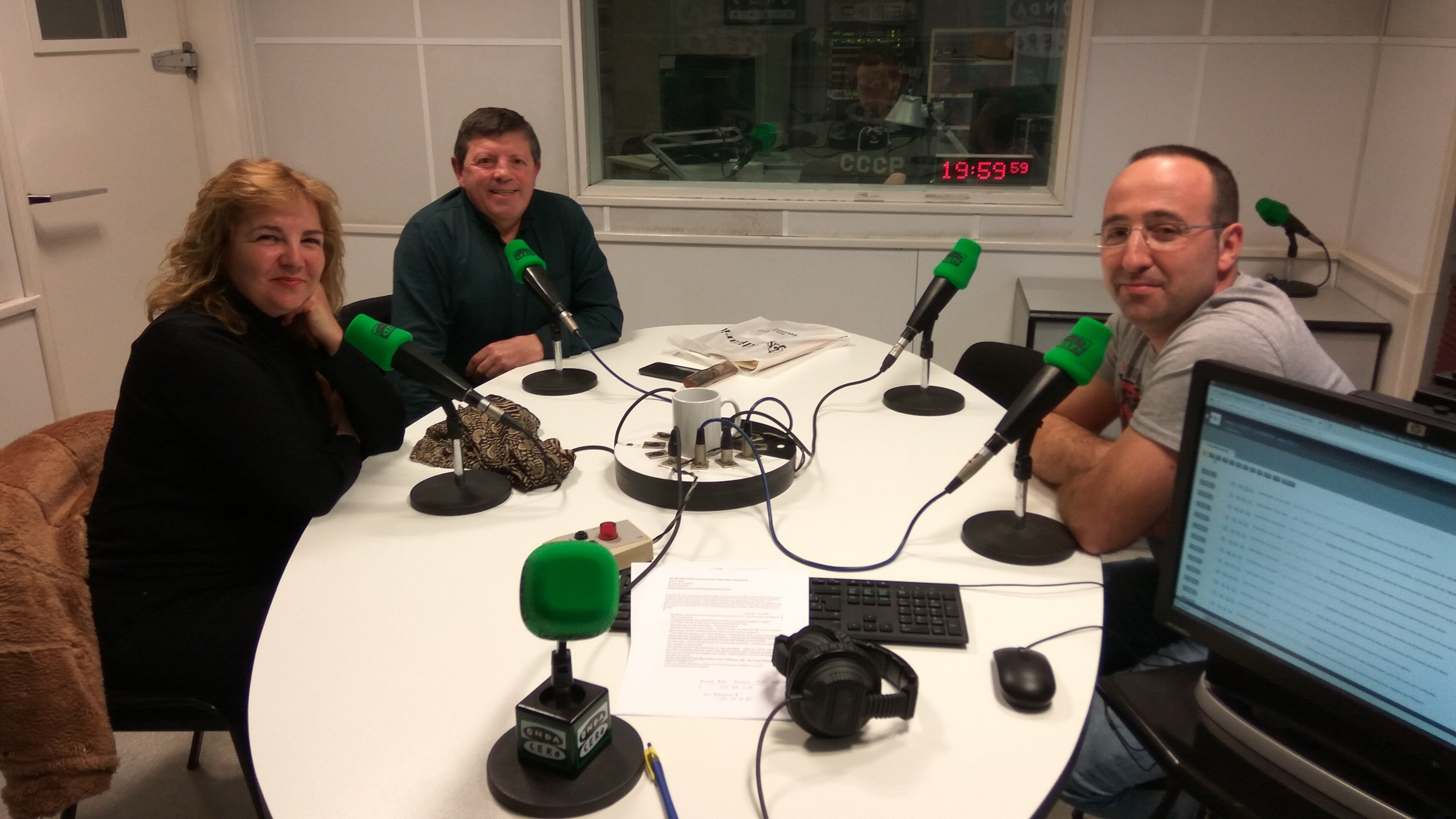 Aquí en la Onda Cantabria. Asociaciones: Comerciantes del Mercado de la Esperanza Aquí en la Onda Cantabria. Asociaciones: Comerciantes del Mercado de la Esperanza