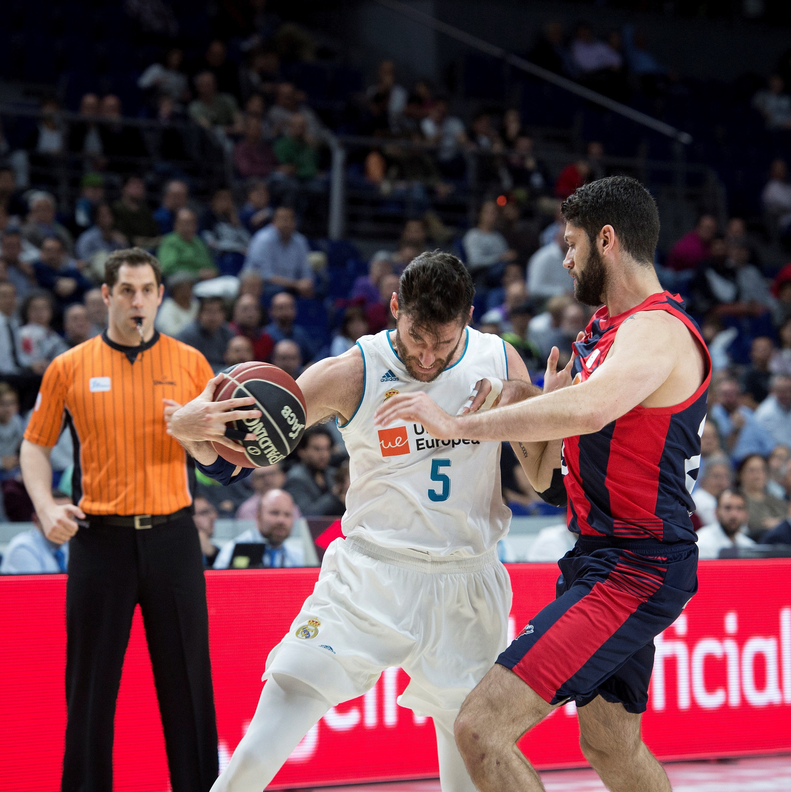 El Real Madrid asegura el primer puesto de la ACB tras su victoria ante el Baskonia El Real Madrid asegura el primer puesto de la ACB tras su victoria ante el Baskonia