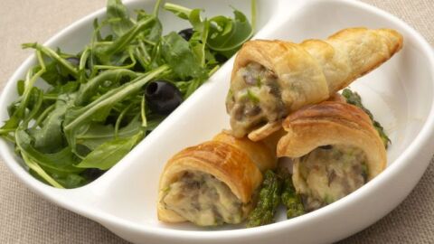 Hojaldres de verduras con bechamel