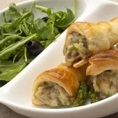 Hojaldres de verduras con bechamel Hojaldres de verduras con bechamel