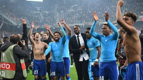 Los jugadores del Marsella celebran el pase a la final de Europa League