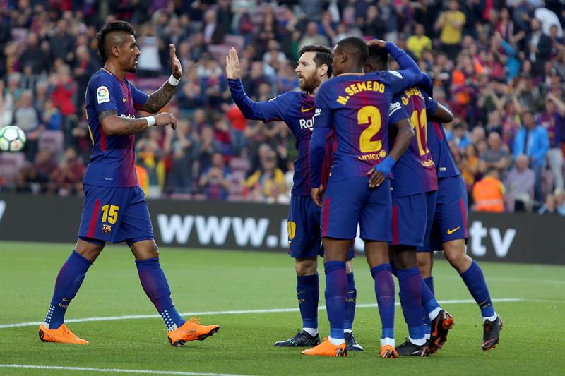 El Barcelona se da un homenaje ante el Villarreal y sigue invicto en Liga El Barcelona se da un homenaje ante el Villarreal y sigue invicto en Liga