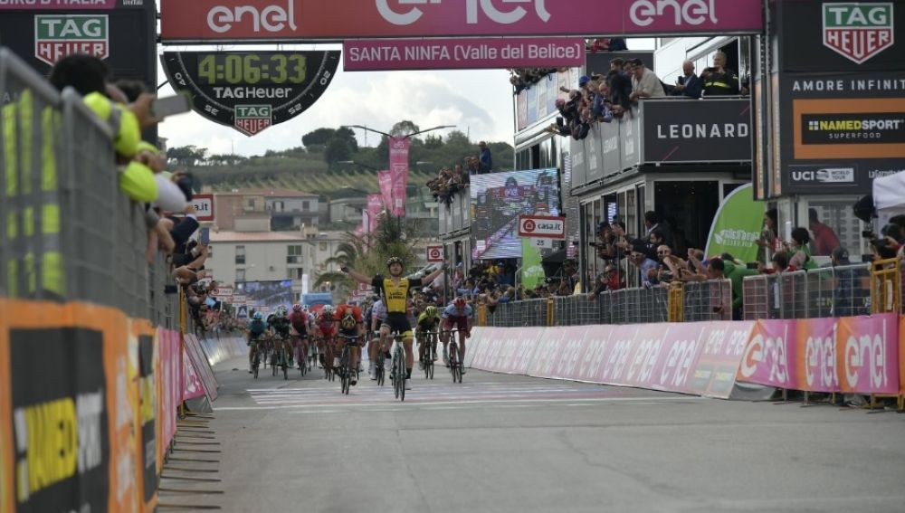 Enrico Battaglin gana al sprint la 5ª etapa del Giro