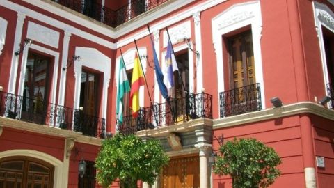 Dimite el alcalde de Fuente Camacho 