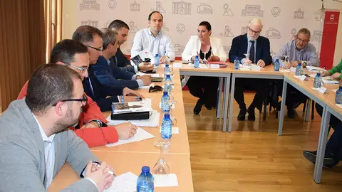 Reunión en Puertollano de la Mesa por la A-43 Reunión en Puertollano de la Mesa por la A-43