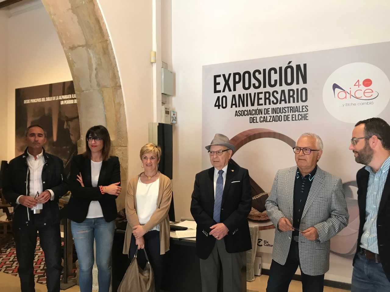 Una exposición recorre las cuatro décadas de la Asociación de Industriales del Calzado de Elche Una exposición recorre las cuatro décadas de la Asociación de Industriales del Calzado de Elche