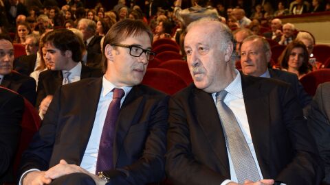 Lopetegui y Del Bosque charlan en una gala