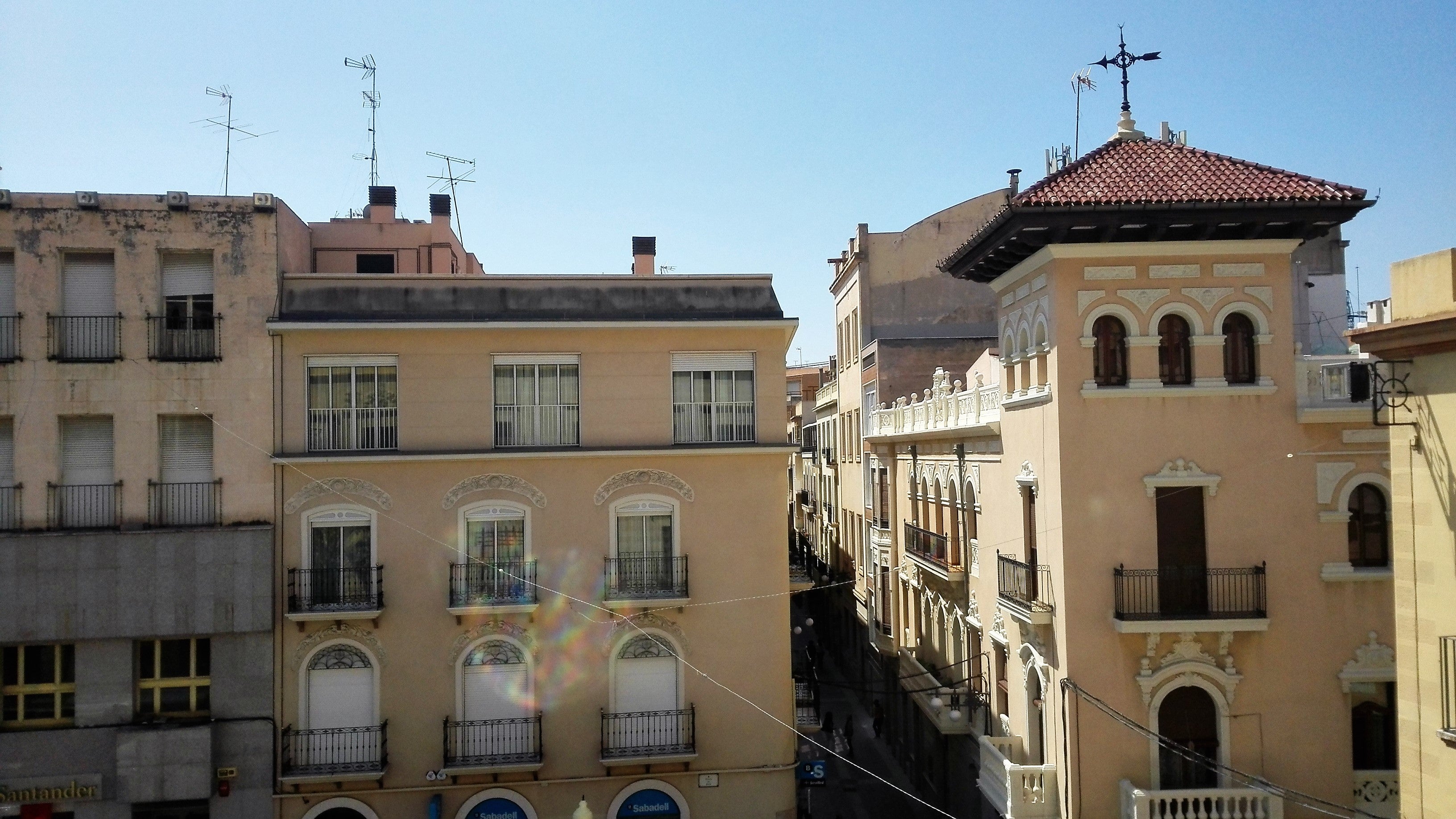 Los cielos despejados vuelven a Elche, Crevillent y Santa Pola acompañados de un aumento de la temperatura Los cielos despejados vuelven a Elche, Crevillent y Santa Pola acompañados de un aumento de la temperatura
