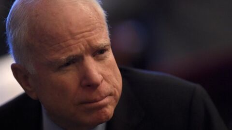El senador republicano John McCain