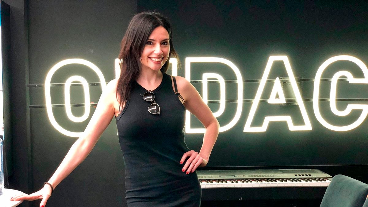 Marta Flich: "Cuando te encuentras en el ascensor a tu vecino suceden las conversaciones suspirito" Marta Flich: "Cuando te encuentras en el ascensor a tu vecino suceden las conversaciones suspirito"