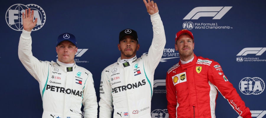 Lewis Hamilton, junto a Bottas y Vettel en Barcelona Lewis Hamilton, junto a Bottas y Vettel en Barcelona