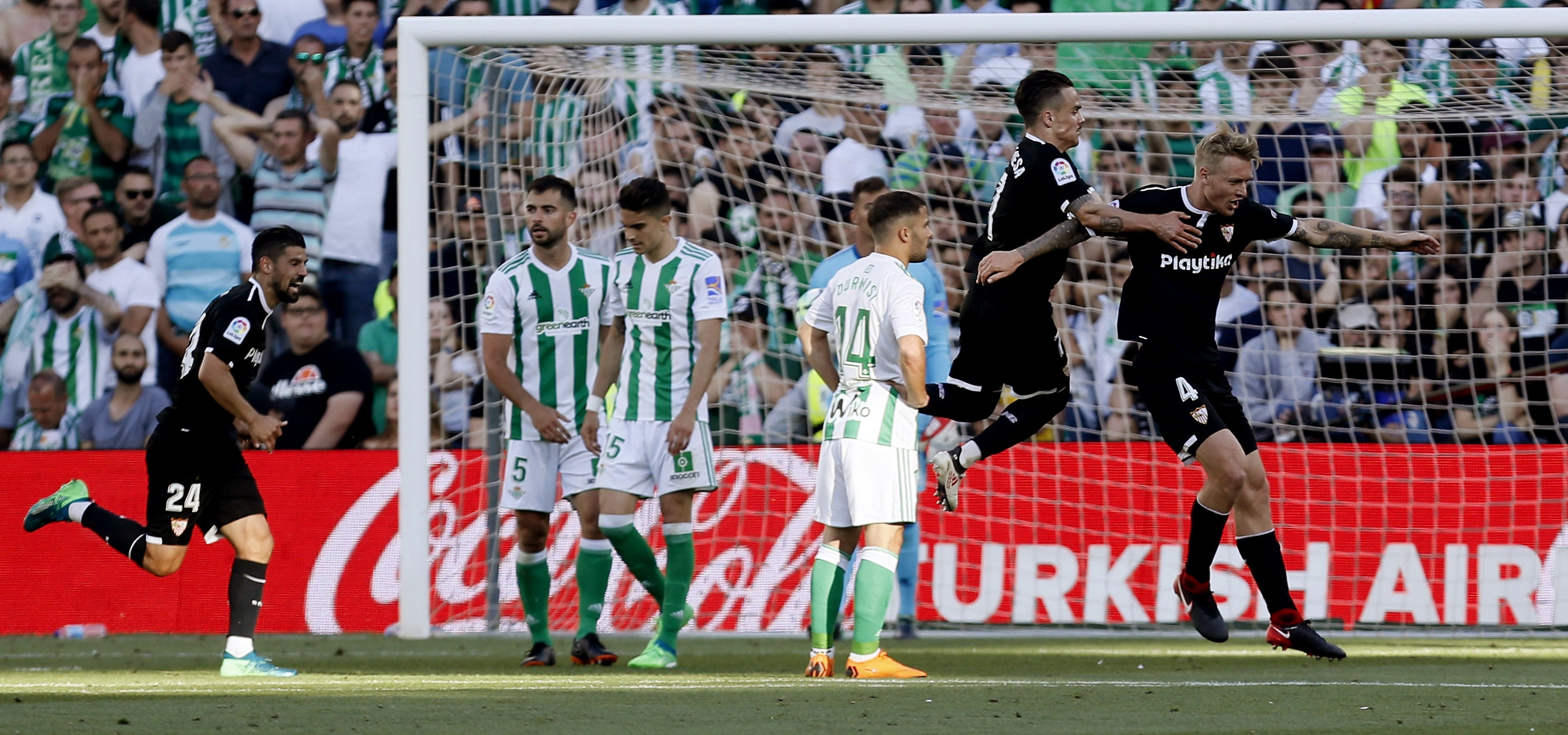 Betis 2 - 2 Sevilla. El Sevilla estará en Europa tras logar un empate en el Benito Villamarín Betis 2 - 2 Sevilla. El Sevilla estará en Europa tras logar un empate en el Benito Villamarín