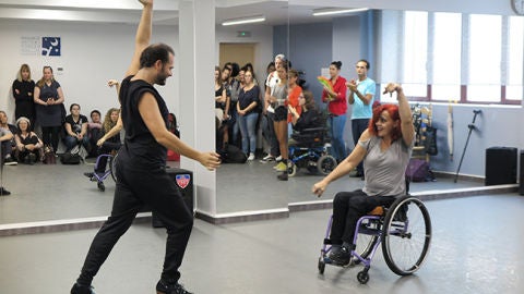 Danza inclusiva en silla de ruedas