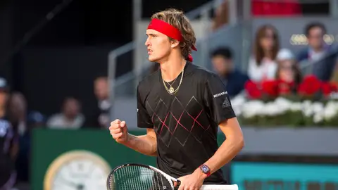 Alexander Zverev celebra un punto ante Thiem Alexander Zverev celebra un punto ante Thiem